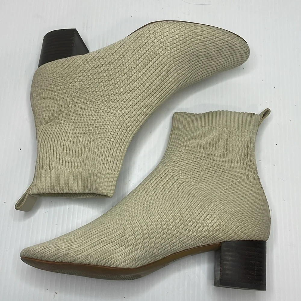 Everlane The Glove Boots Size 7.5 Bone Cream Stacked Heel